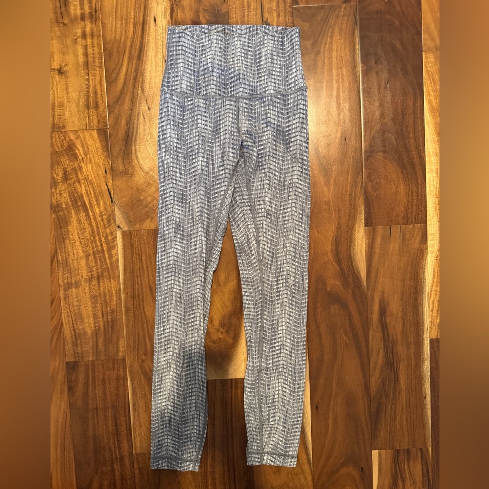 Lululemon Gray Patterned High-Waisted Leggings